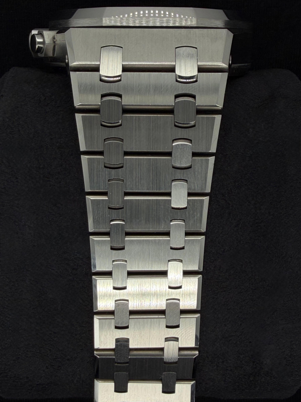 Audemars Piguet Royal Oak Selfwinding Chronograph Blue Dial 50th Anniversary 26240ST.OO.1320ST.01 | 2024 | 41mm