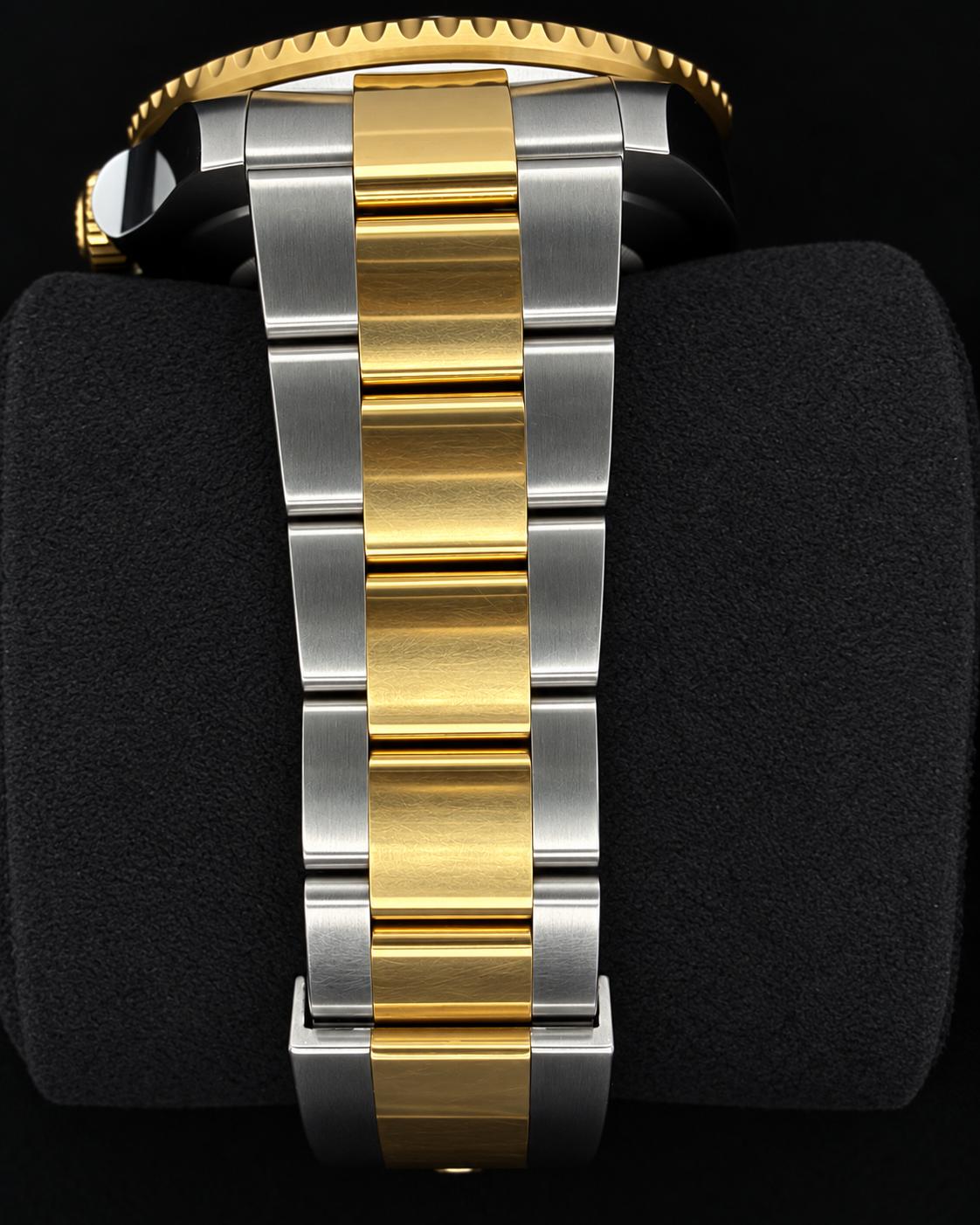 Rolex Sea-Dweller 18ct Two-Tone Black Dial 126603 | 2023 | 43mm