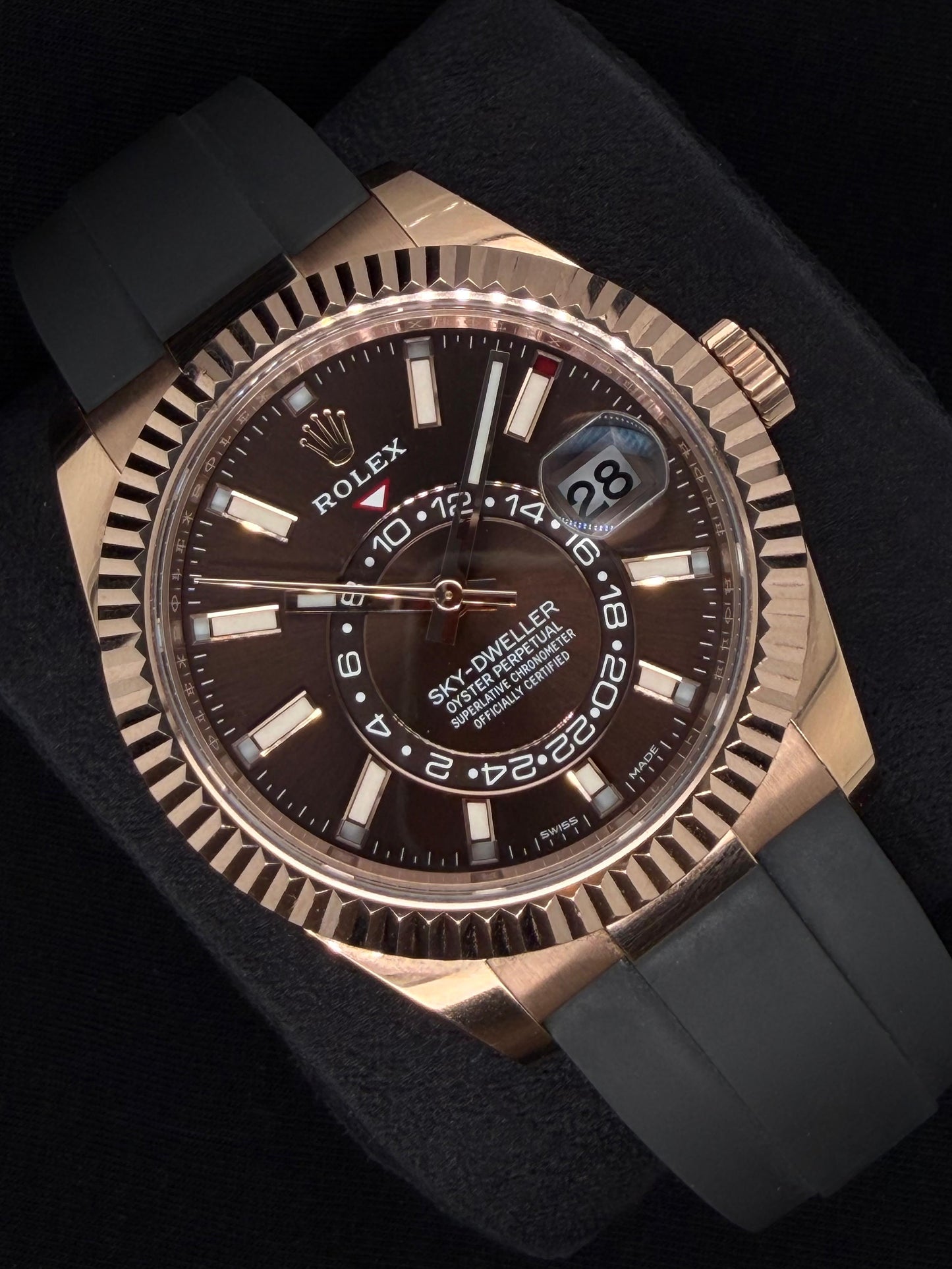 Rolex Sky-Dweller Rose Gold Chocolate Dial Oysterflex 326235 | 2023 | 42mm
