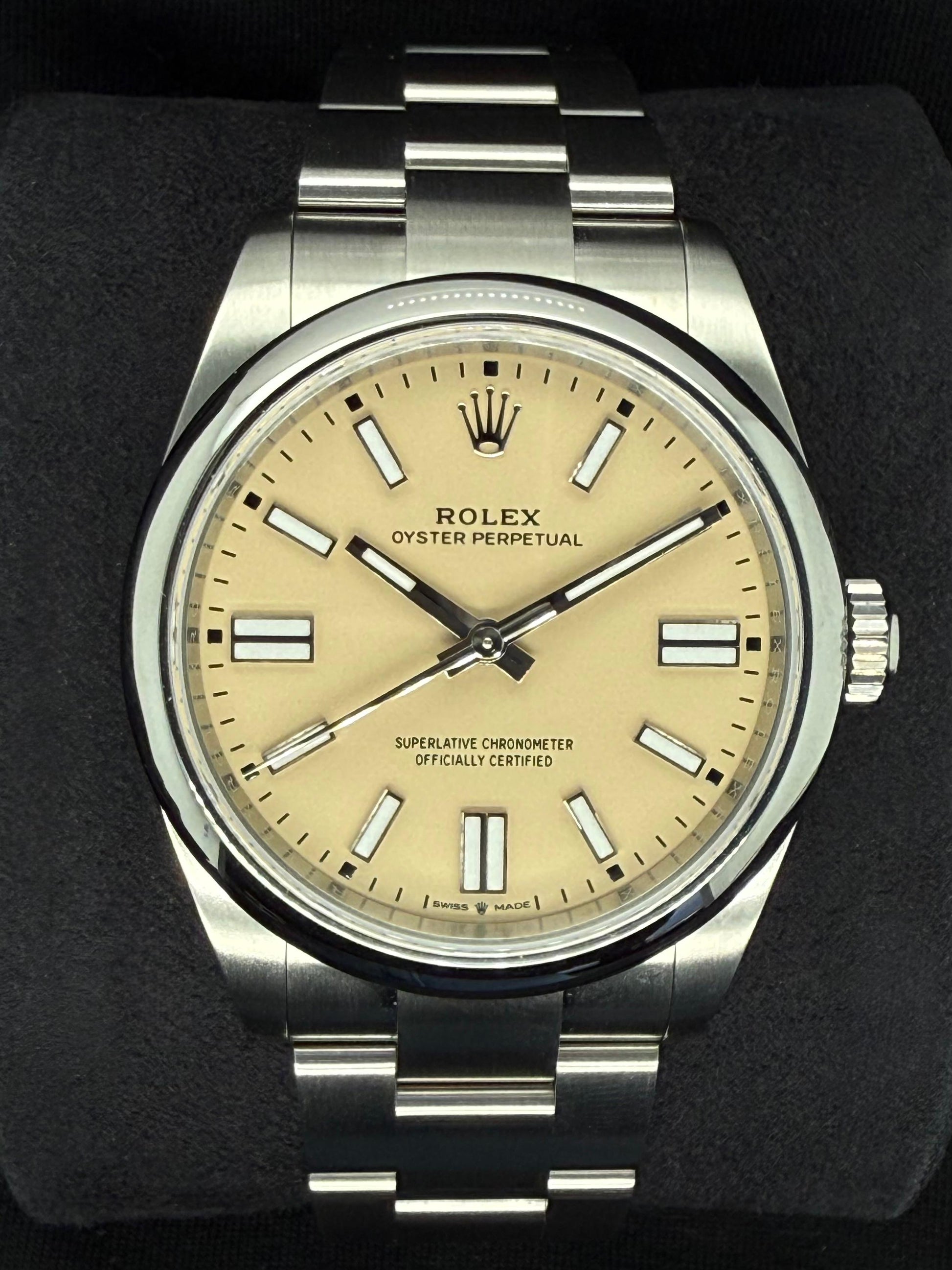 Rolex Oyster Perpetual 41 Beige Yellow Dial Oyster Bracelet 134300