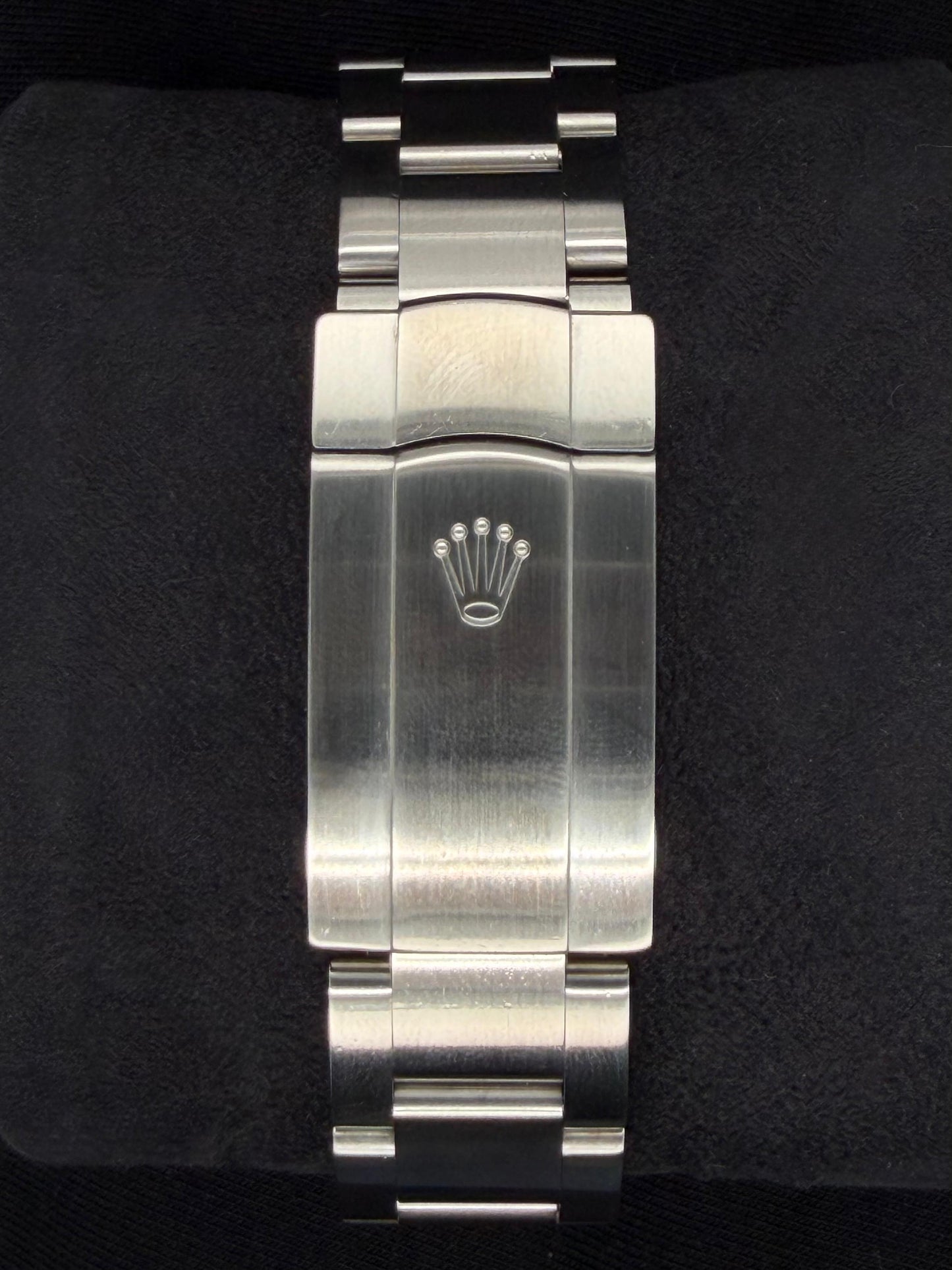 Rolex Oyster Perpetual 39 Rhodium Dial Oyster Bracelet 114300 | 2017 | 41mm