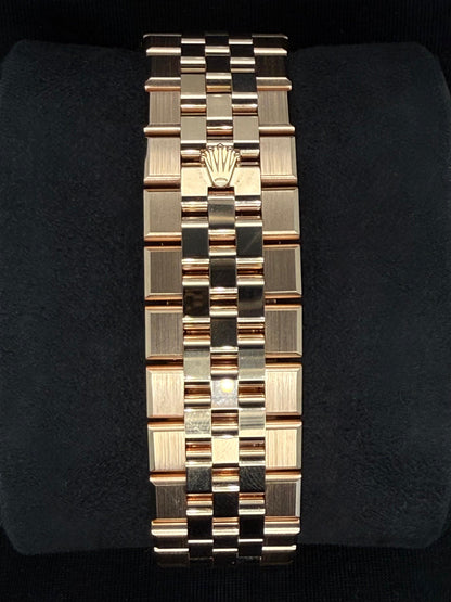 Rolex Land Dweller 40 Rose Gold White Dial Flat Jubilee 127335 | 2026 | 41mm