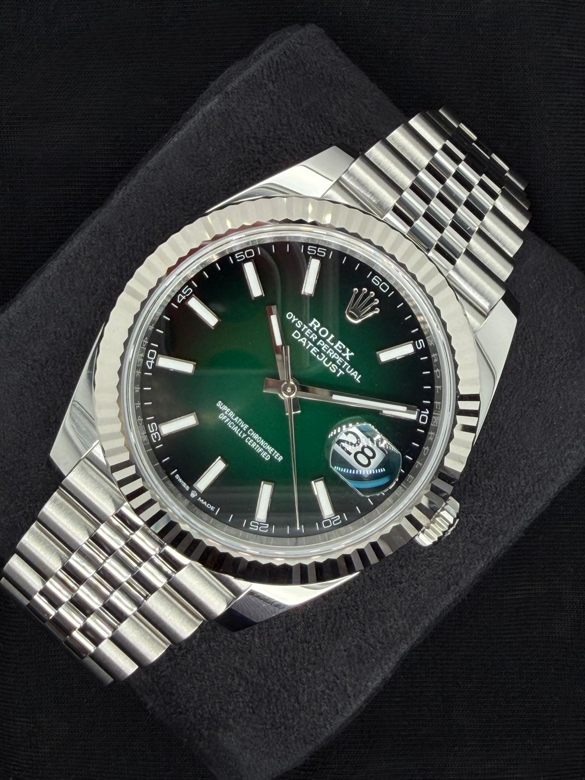 Rolex Datejust 41 Ombré Green Dial Fluted Bezel Jubilee Stainless Steel 126334 | 2026 | 41mm