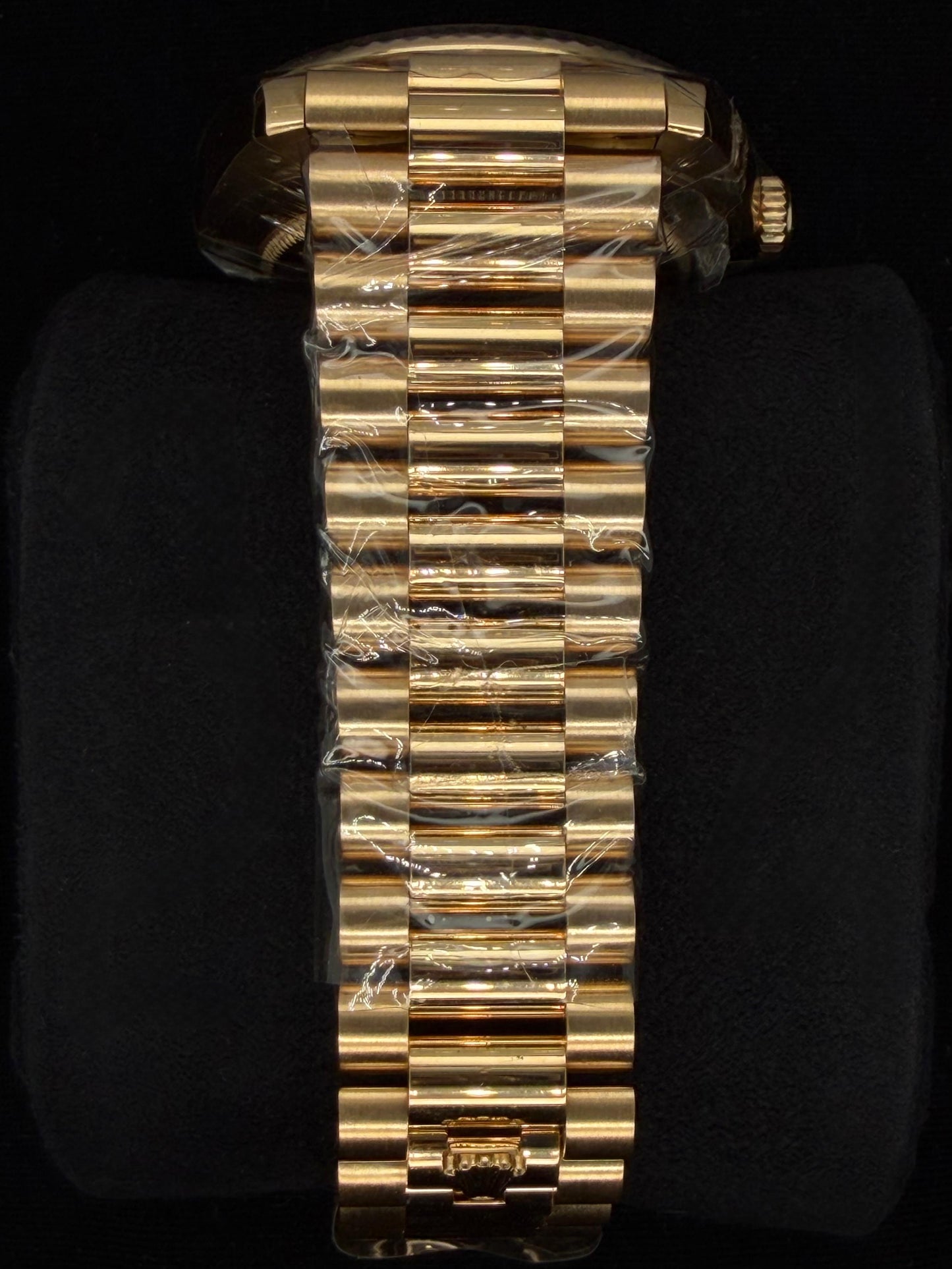 Rolex Day-Date 40 Yellow Gold White Roman Dial 228238 | 2023 | 40mm