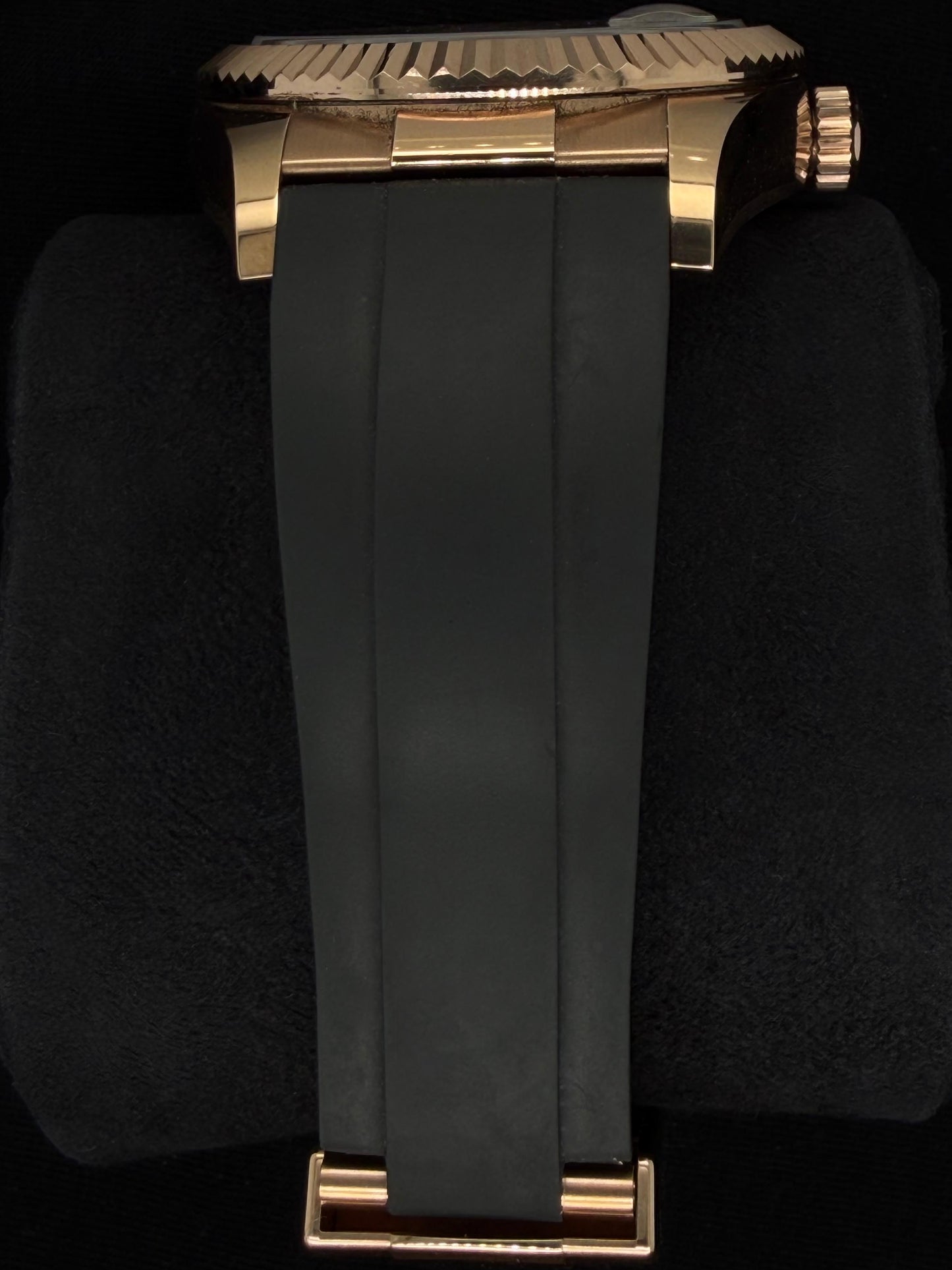 Rolex Sky-Dweller Rose Gold Chocolate Dial Oysterflex 326235 | 2023 | 42mm
