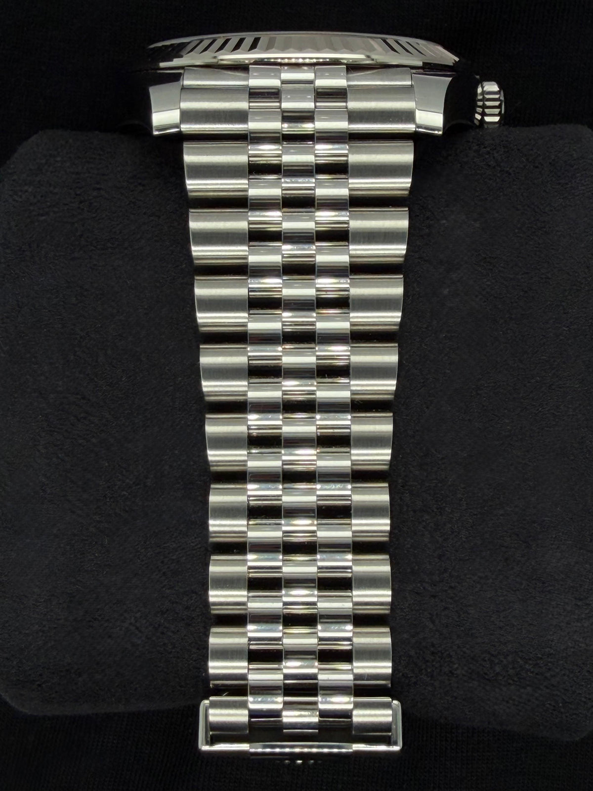Rolex Datejust 41 Black Diamond Dial Jubilee 126334 | 2026 | 41mm