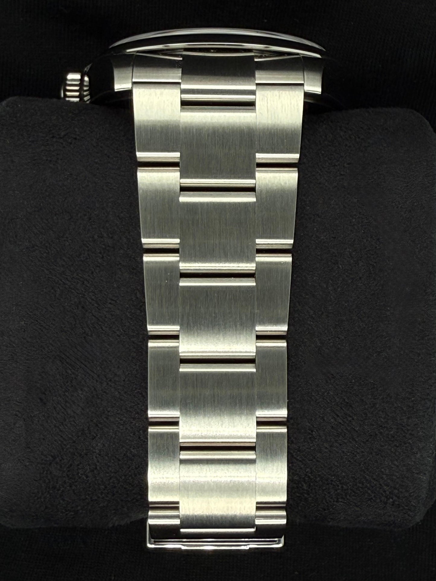 Rolex Oyster Perpetual 41 Beige Yellow Dial Oyster Bracelet 134300 | 2025 | 41mm