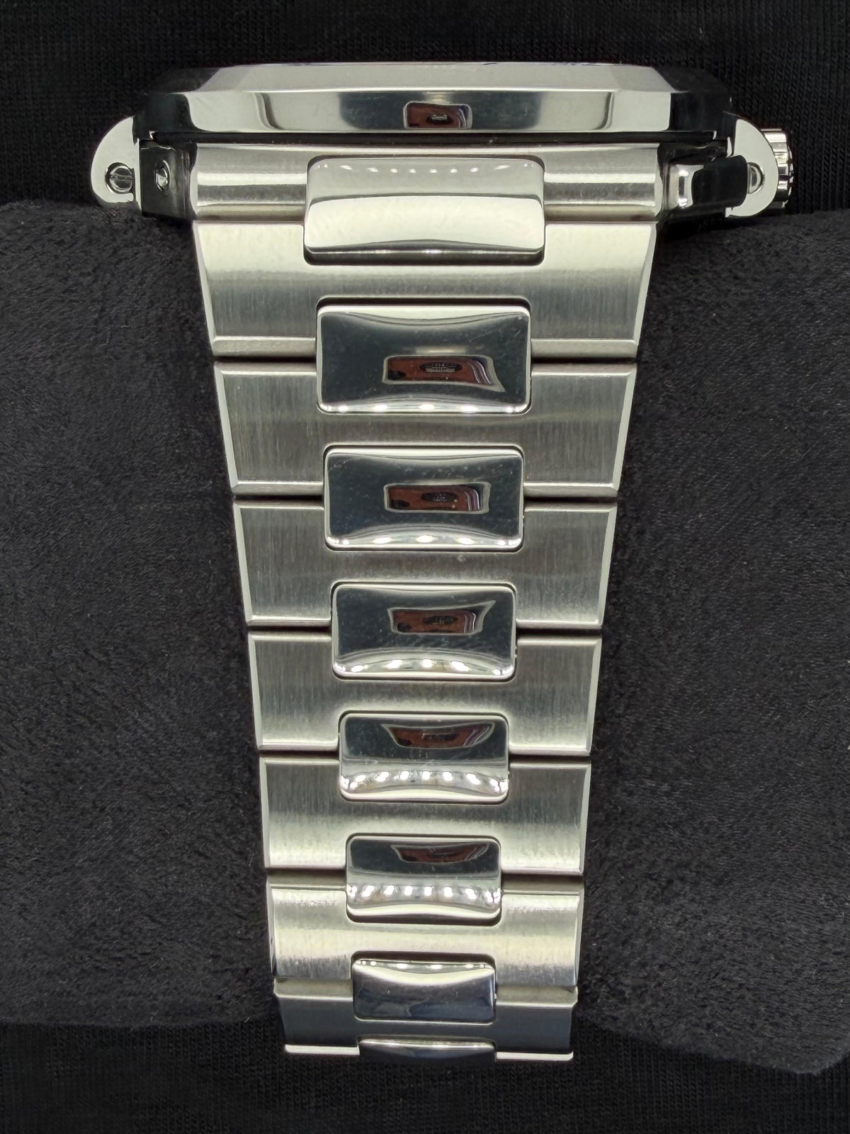 Patek Philippe Nautilus Black Dial Stainless Steel 5980/1A-014 | 2014 | 40.5mm