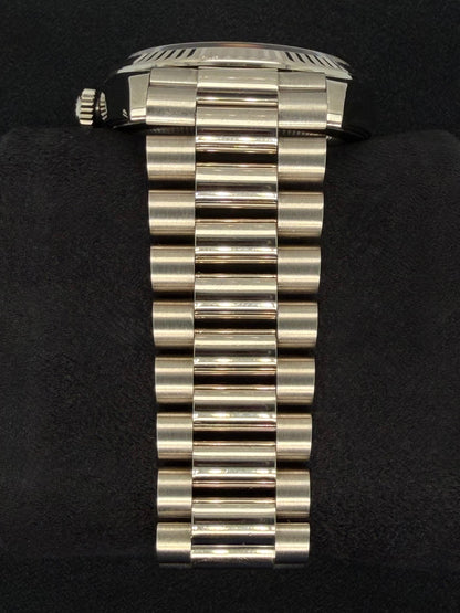 Rolex Day-Date 36 Ombré Blue Diamond Dial White Gold 128239 | 2021 | 36mm