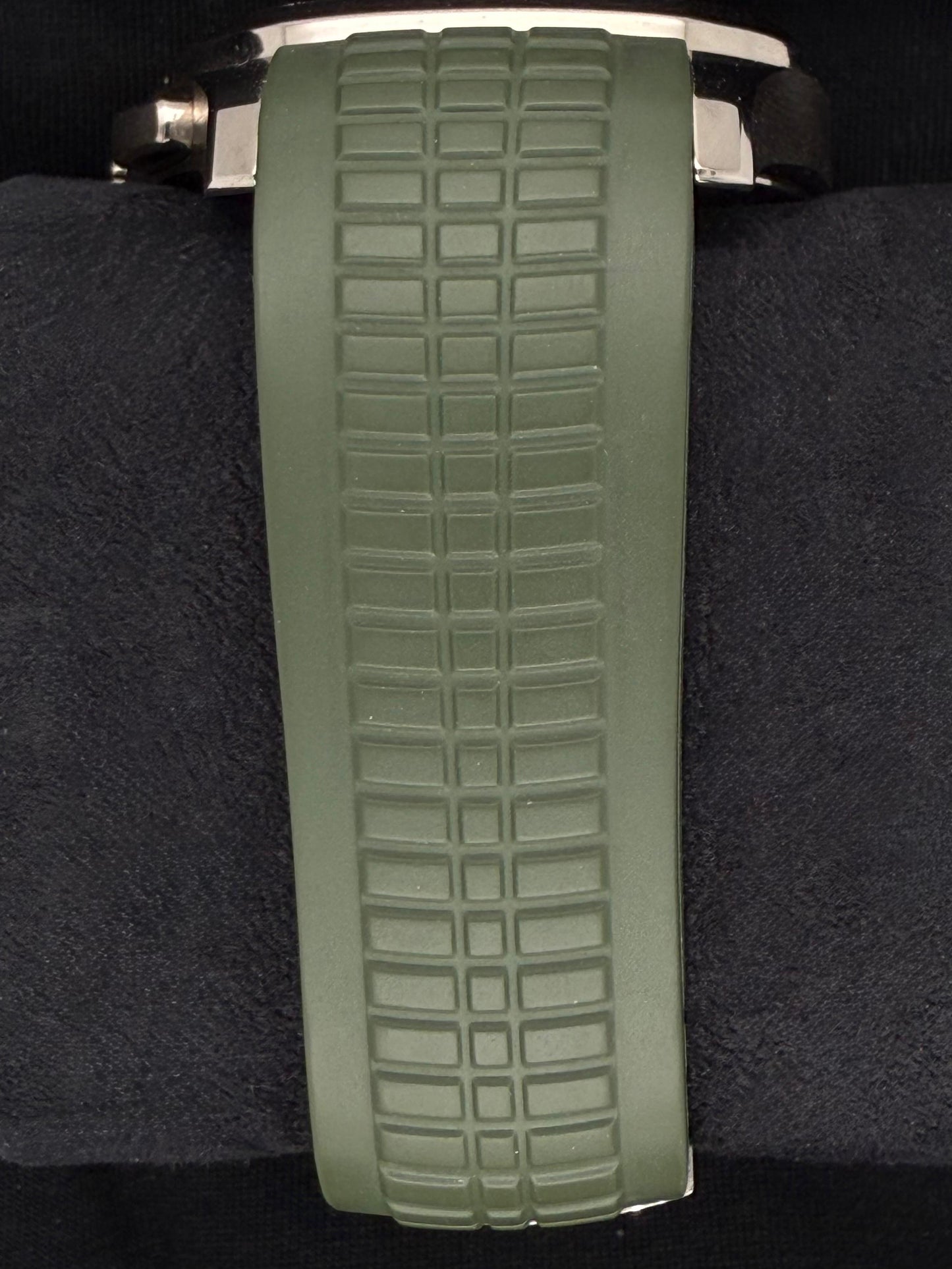 Patek Philippe Aquanaut Chronograph White Gold Green Dial 5968G-010 | 2021 | 42mm