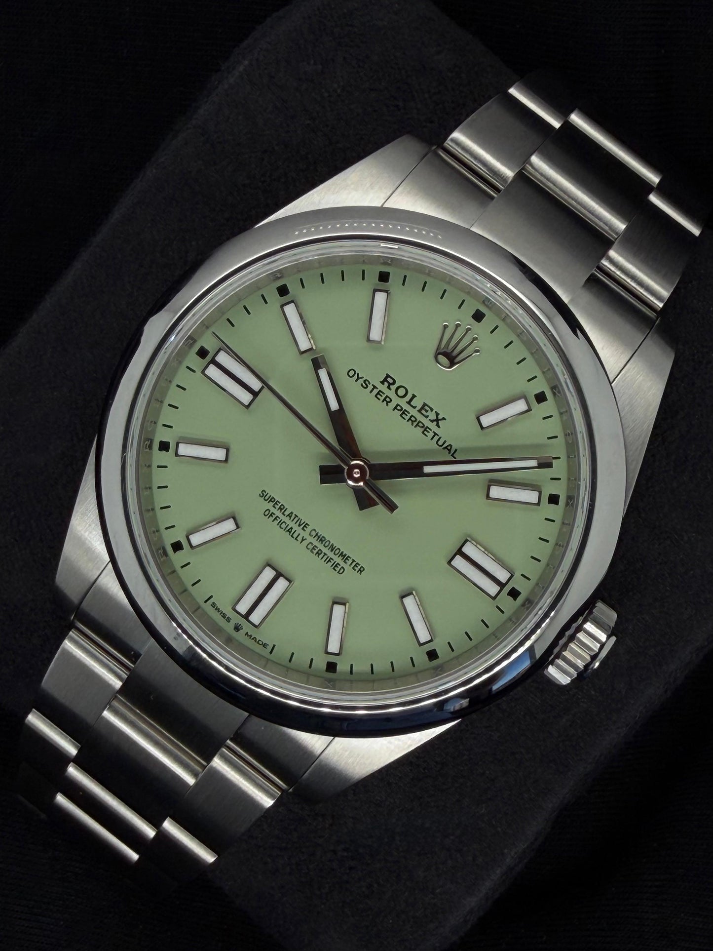 Rolex Oyster Perpetual 41 Pistachio Green Dial Oyster Bracelet 134300 | 2026 | 41mm
