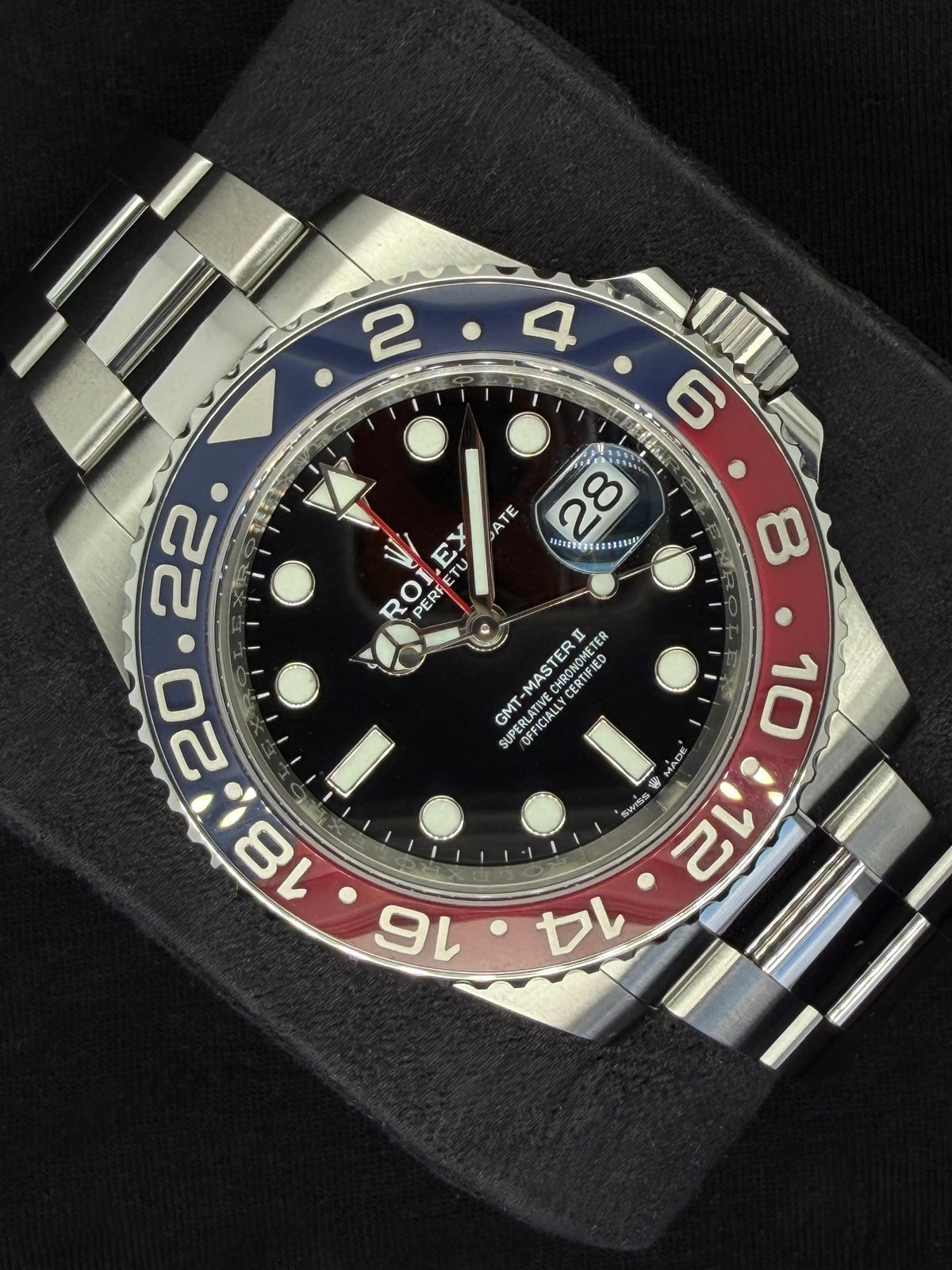 Rolex GMT-Master II Pepsi Oyster Bracelet 126710BLRO | 2023 | 40mm