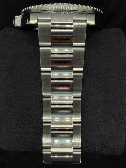 Rolex GMT-Master II Pepsi Oyster Bracelet 126710BLRO | 2023 | 40mm
