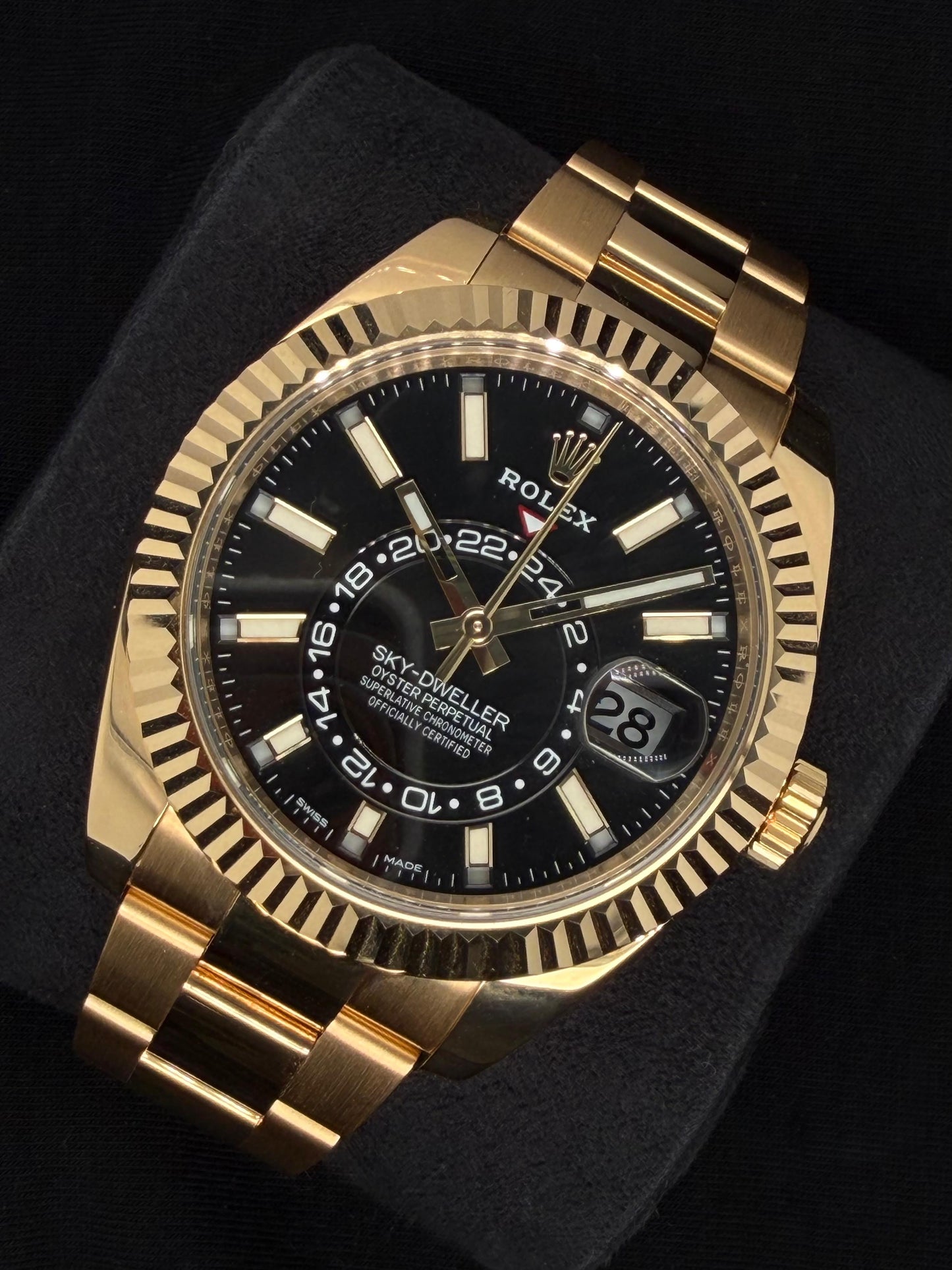Rolex Sky-Dweller 18ct Yellow Gold Black Dial 326938 | 2020 | 42mm