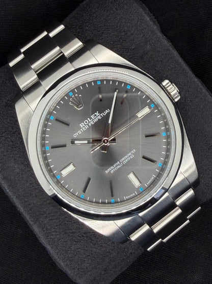 Rolex Oyster Perpetual 39 Rhodium Dial Oyster Bracelet 114300 | 2017 | 41mm