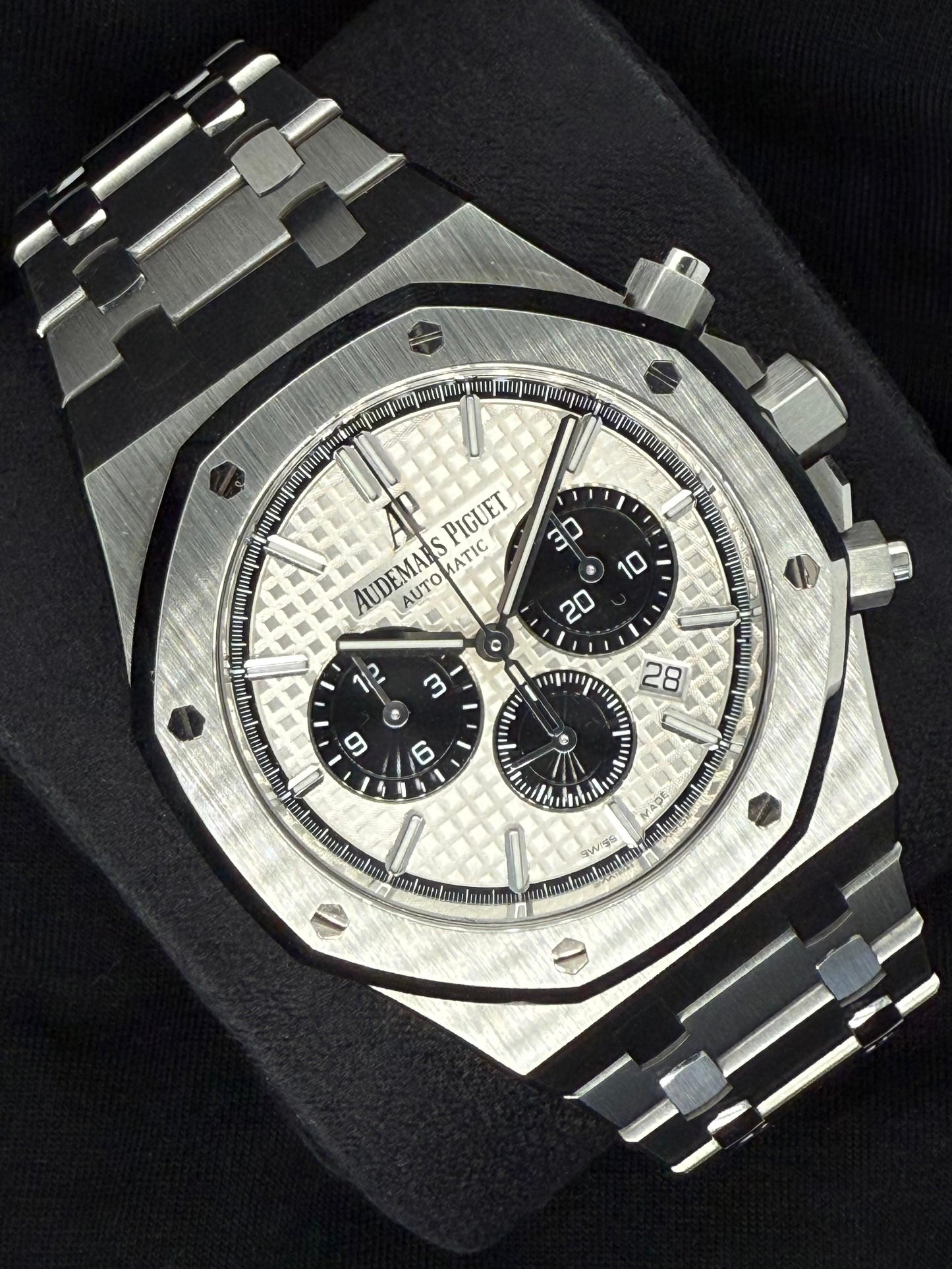 Audemars Piguet Royal Oak Steel Panda Dial 26331ST.OO.1220ST.03 | 2019 | 41mm